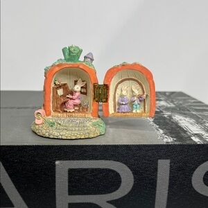 HERMITAGE | Vintage House Bunny Carrot Top